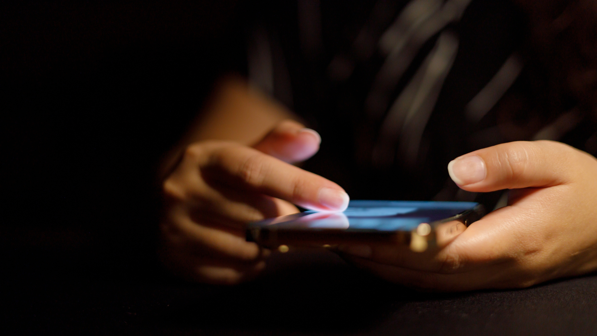 Micro-Moment Marketing: Capturing the 5-Second Window